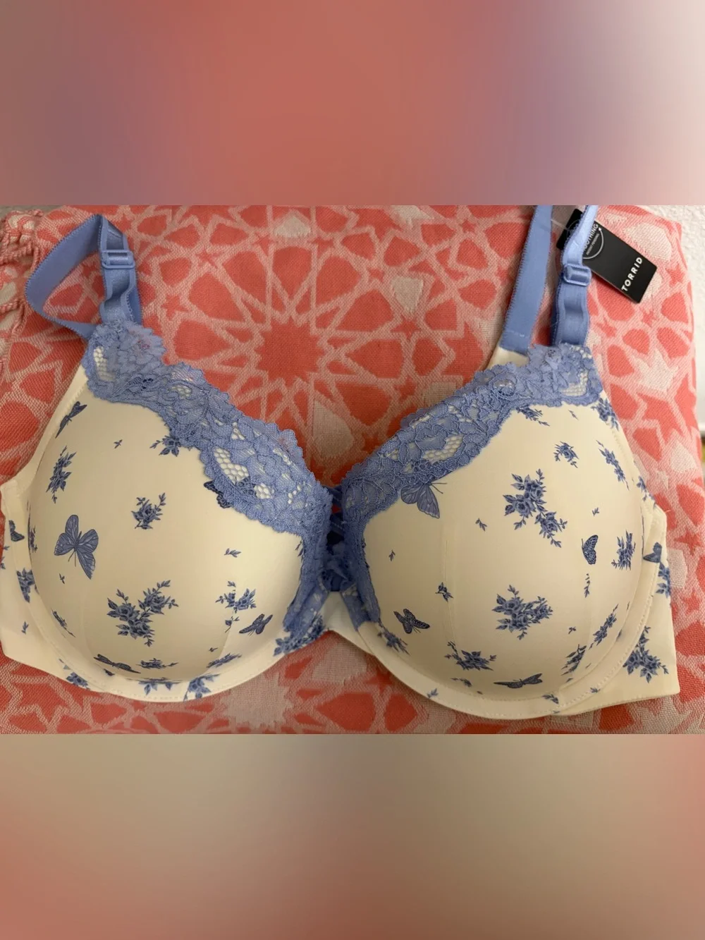 Torrid XO Plunge Push-up Smooth Bra in Coquette Floral